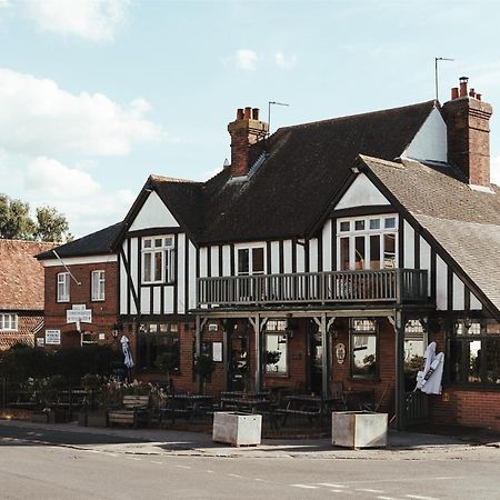 The White Hart Wadhurst 外观 照片